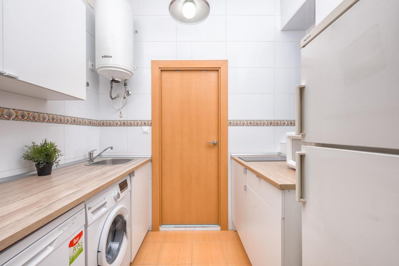 Apartamentos Bolsa Larios Malaga Exterior photo