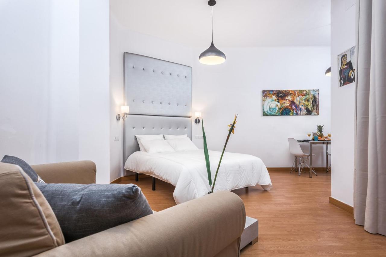 Apartamentos Bolsa Larios Malaga Exterior photo