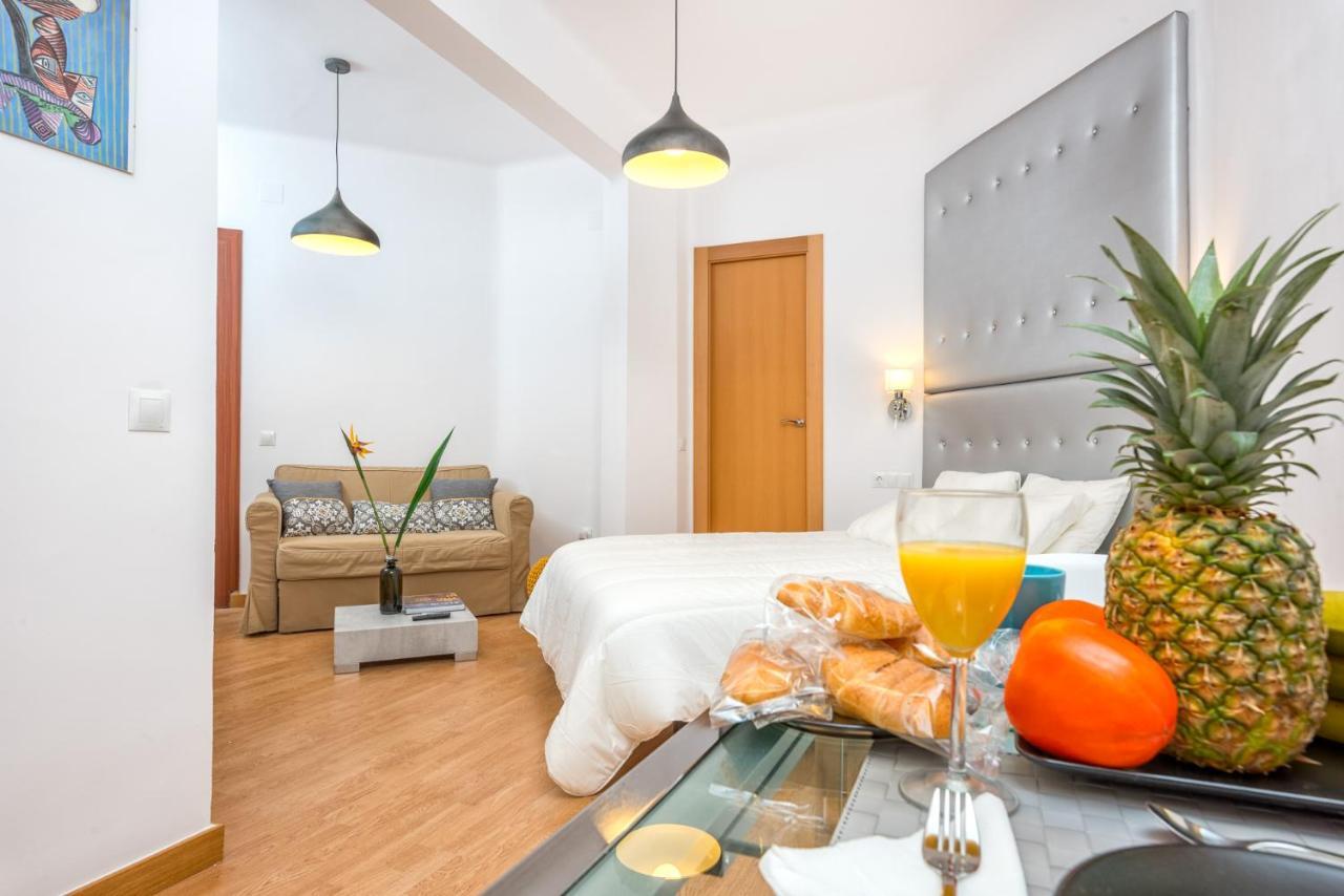 Apartamentos Bolsa Larios Malaga Exterior photo
