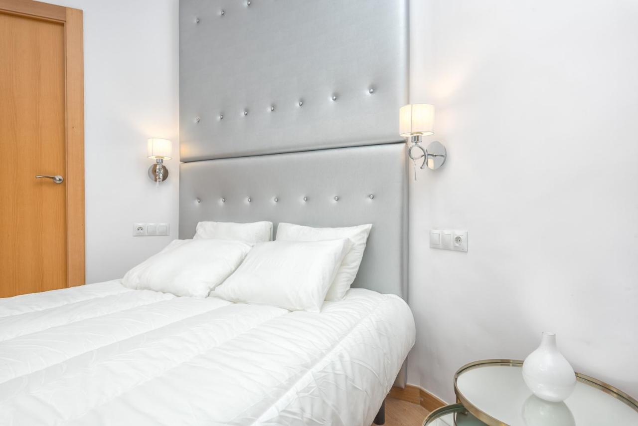 Apartamentos Bolsa Larios Malaga Exterior photo