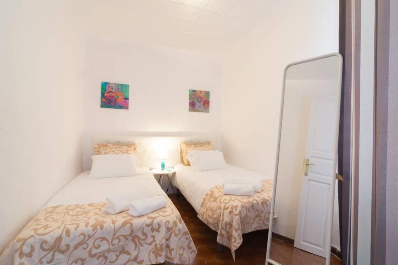 Apartamentos Bolsa Larios Malaga Exterior photo